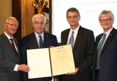 Georg Steinbichler rewarded for services to plastics technology in Austria