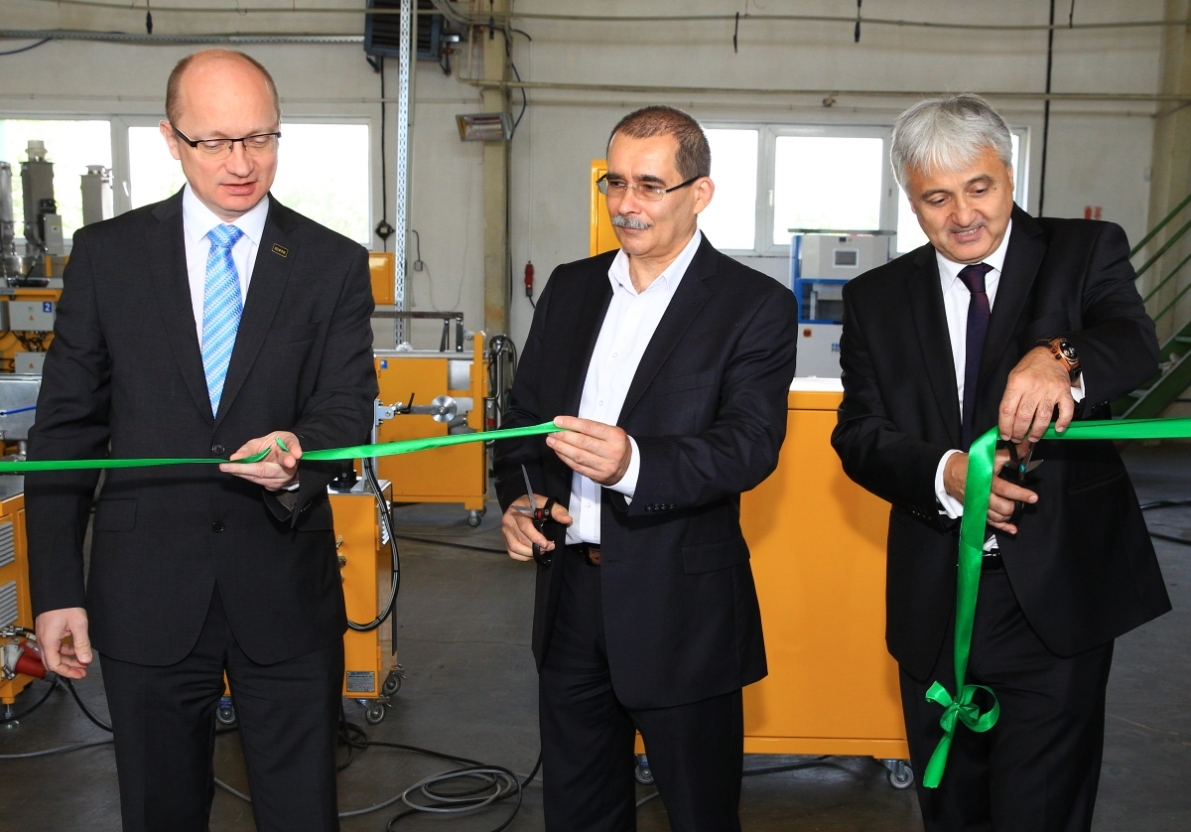 The opening of the Center for Applied Research of environmentally friendly polymeric materials STU (CEPOMA) in Nitra