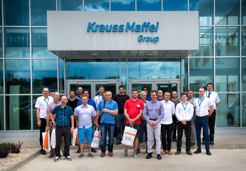 At the KraussMaffei factory, KUBOUEK customers had a unique opportunity to know the benefits of the new PX