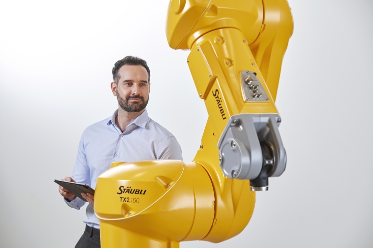 Stubli presents three new models of TX2 6-axis robots