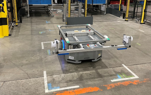 The company SELEX INDUSTRIAL, s.r.o. expands offer with autonomous mobile robots OMRON
