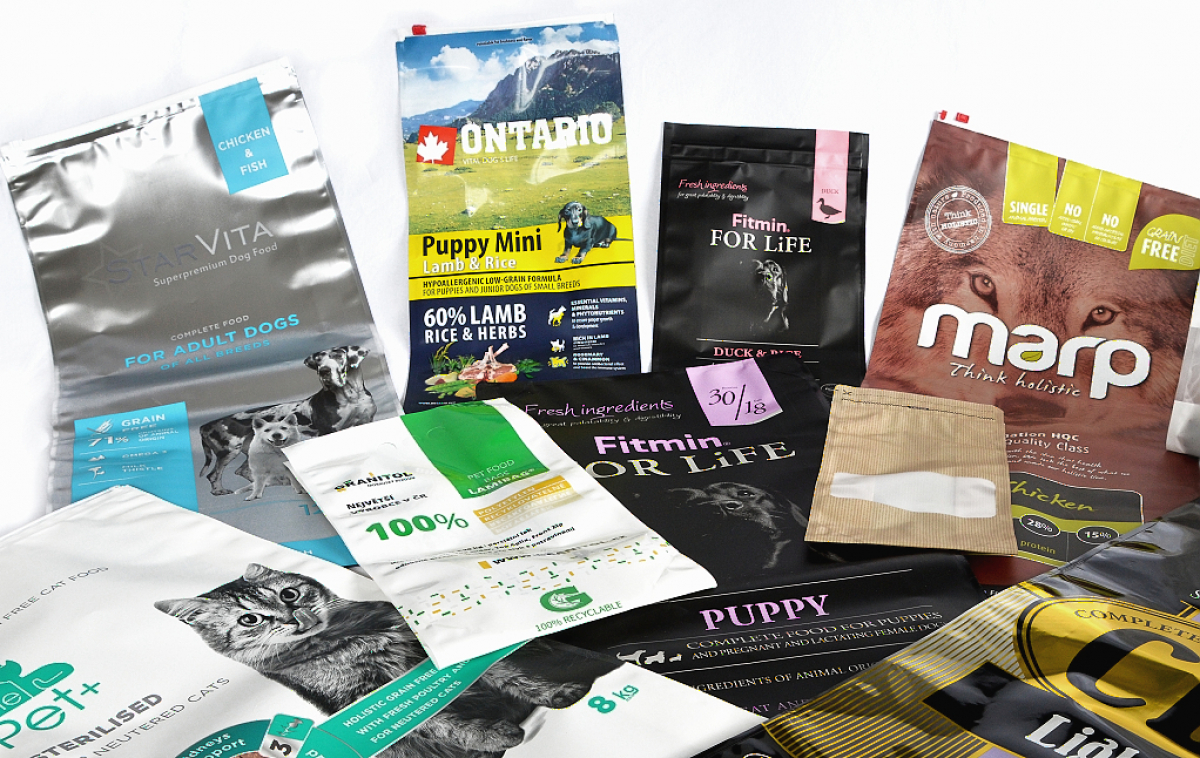 Take a look behind the scenes of production LAMIBAG Pet Food bags