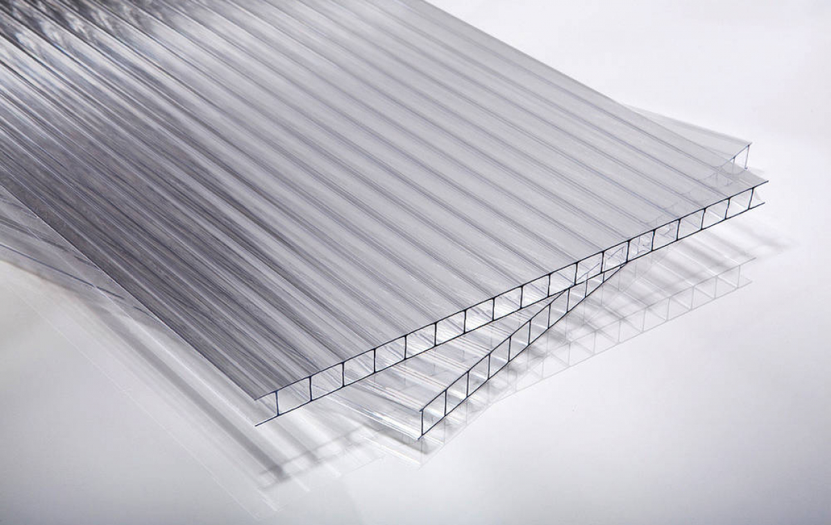TITAN - Tatraplast: Hollow polycarbonate sheet Akyver reduces thermal radiation by up to 65%