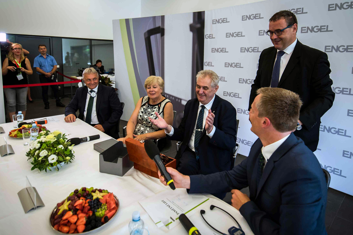 Czech President Miloš Zeman visits ENGEL plant in Kaplice