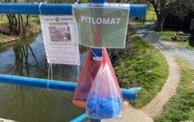 Let's clean Czech Republic, we don't give up, we set up Rubbish bags