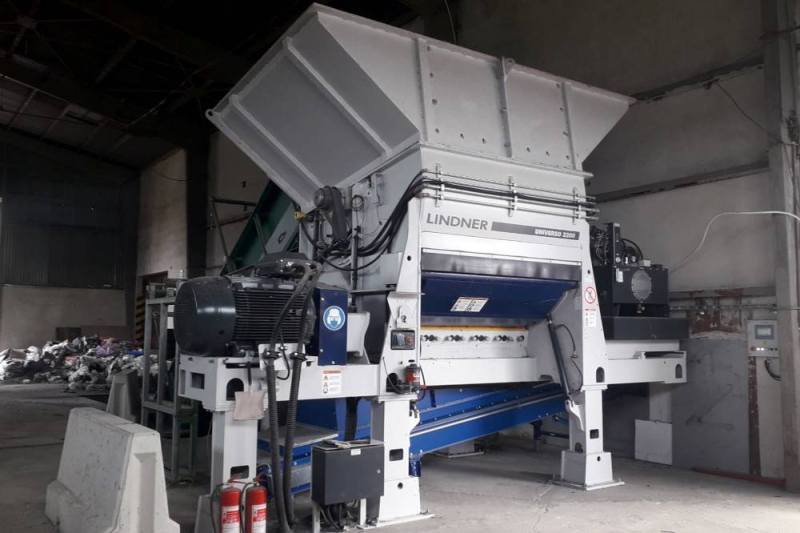 Sell: Shredder Lindner Universo 2200-2