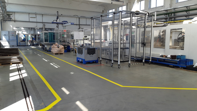 Cooperation: Free production capacity on injection molding machines and extrusion line